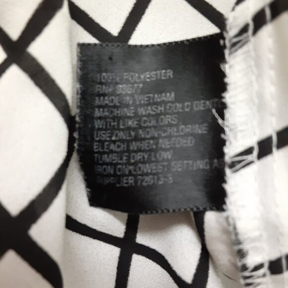 Worthington Woman's Blouse Size LARGE Pullover High/Low Long Sleeve Black/White - Picture 4 of 7